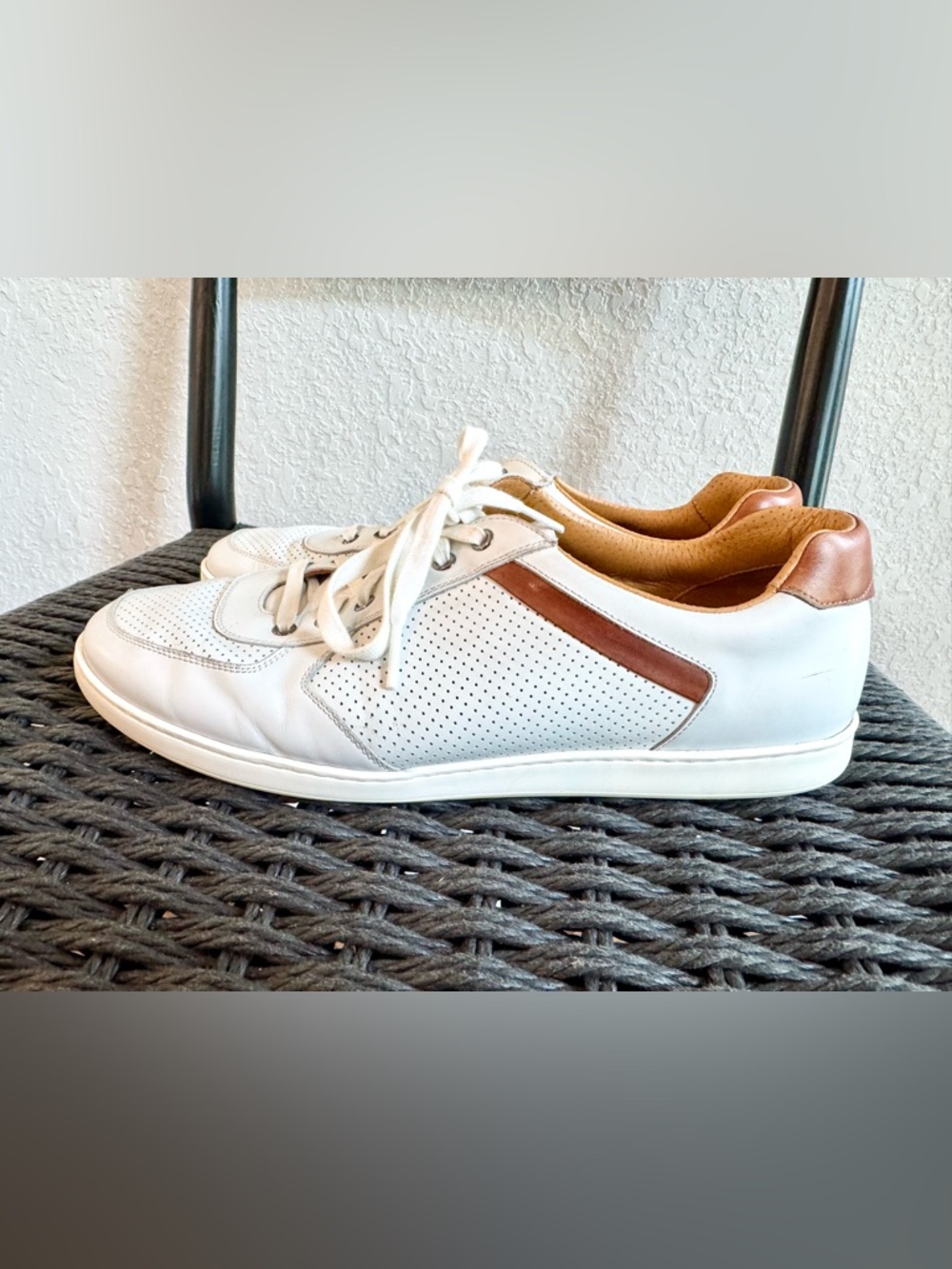 Magnanni Casual Sneakers Shoes White Brown Leather Sneakers Mens Size 11 M